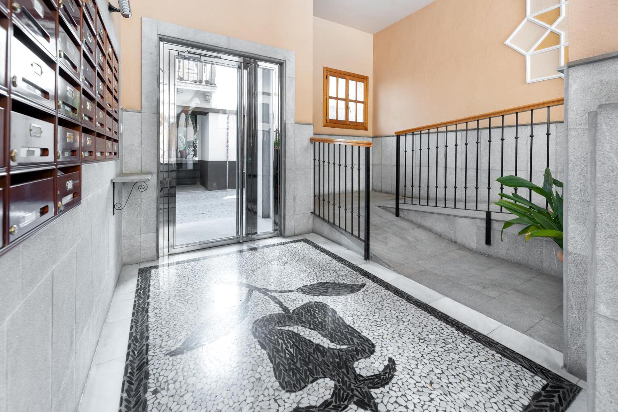 Apartamento Adultos Centro Nueva De La Virgen 2 Free Parking กรานาดา ภายนอก รูปภาพ